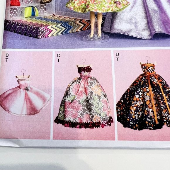 Lot Of 4 NEW McCall Sewing Patterns For Outfits For 11 1/2" Barbie Dolls Uncut - Picture 4 of 13